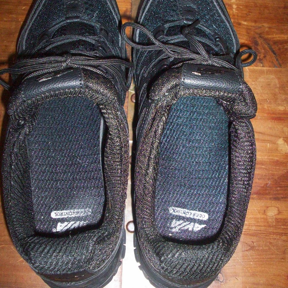 Avia Women's Elevate Athletic Sneakers Black Memory Foam Size 10 (28802104)
